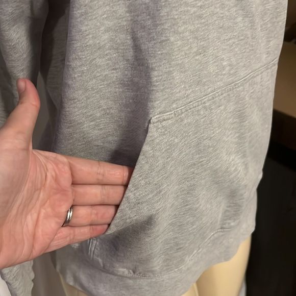 Banff sweatshirt - Picture 3 of 6